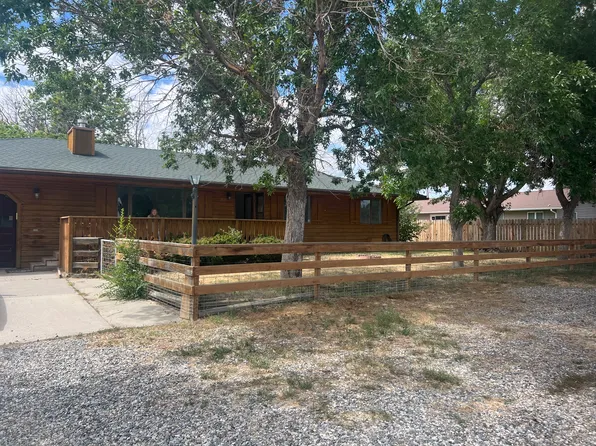 2113 Wallace St, Cody, WY 82414