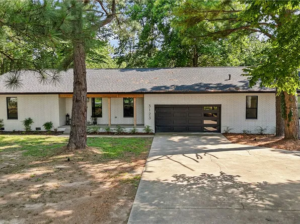 3123 W Howard Nickell Rd, Fayetteville, AR 72704