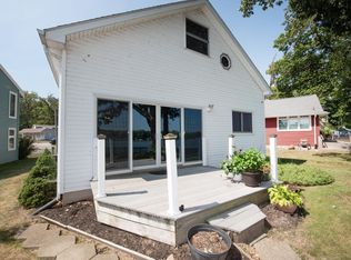 5796 E Golden Hills Dr, Monticello, IN 47960