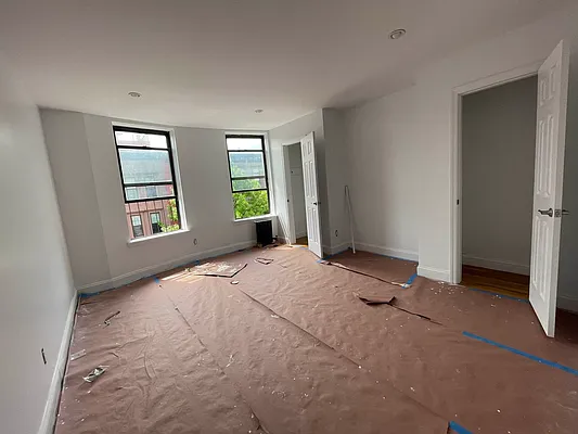 Rented by EXR | media 26