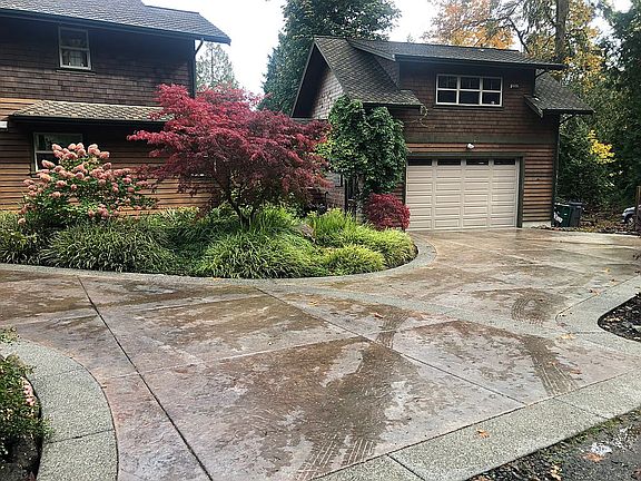 4th image of 17580 Division Ave NE