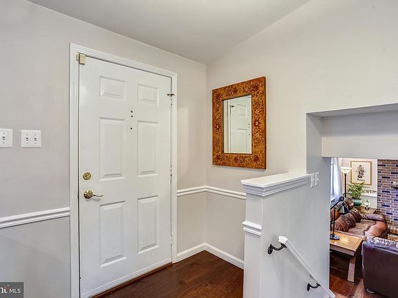 4th image of 14412 Kings Grant St