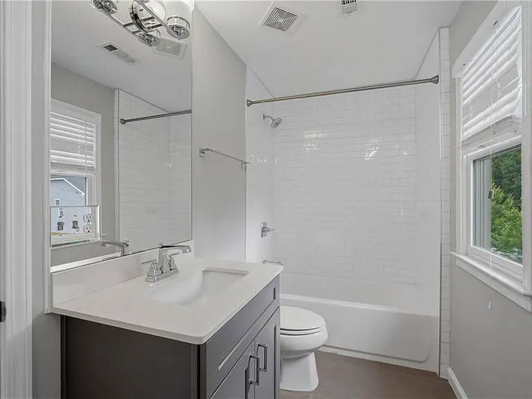 2681 Oak Leaf Pl — Photo 32