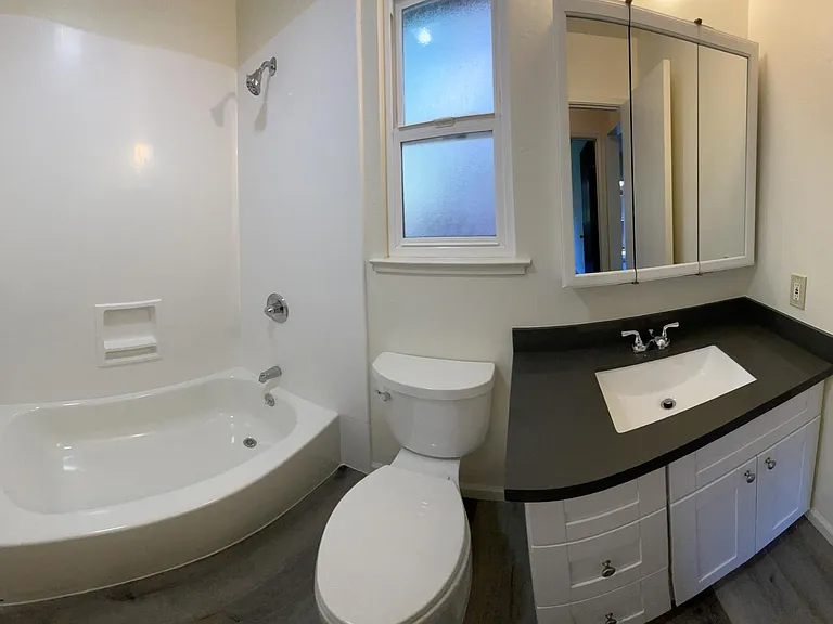 2019 W Middlefield Rd #4 — Photo 19