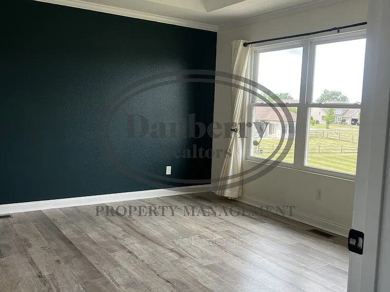 8914 Red Hawk Ct — Photo 5