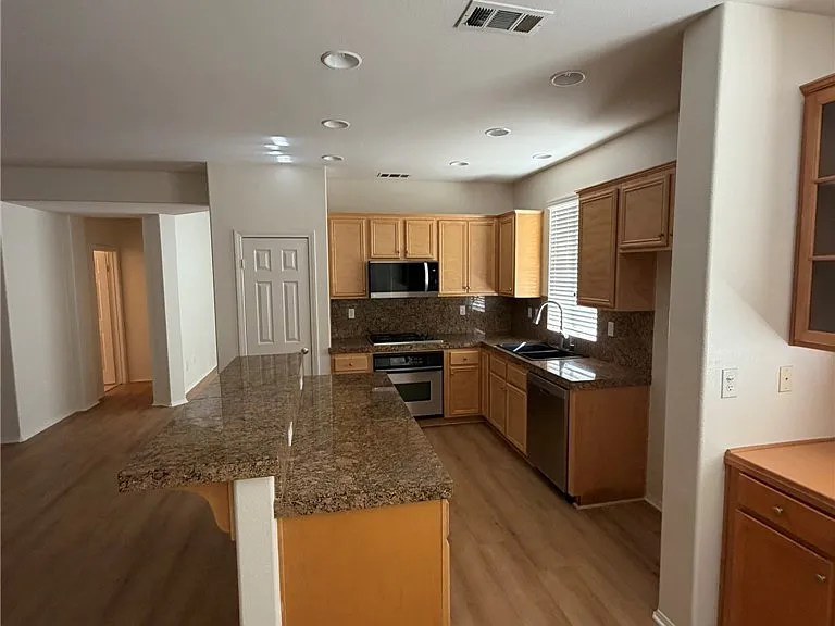 13782 Lobelia Way — Photo 5