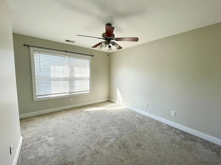 12 Braiden Manor Rd — Photo 10