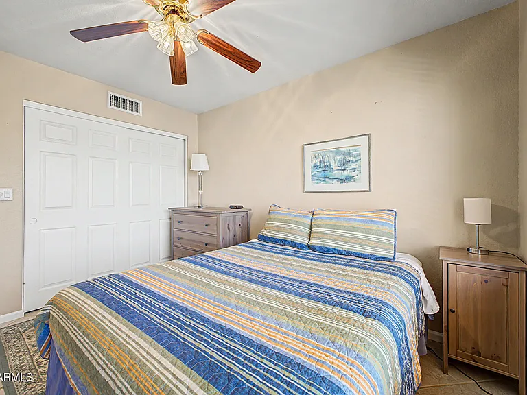 3441 E Wildwood Dr — Photo 28