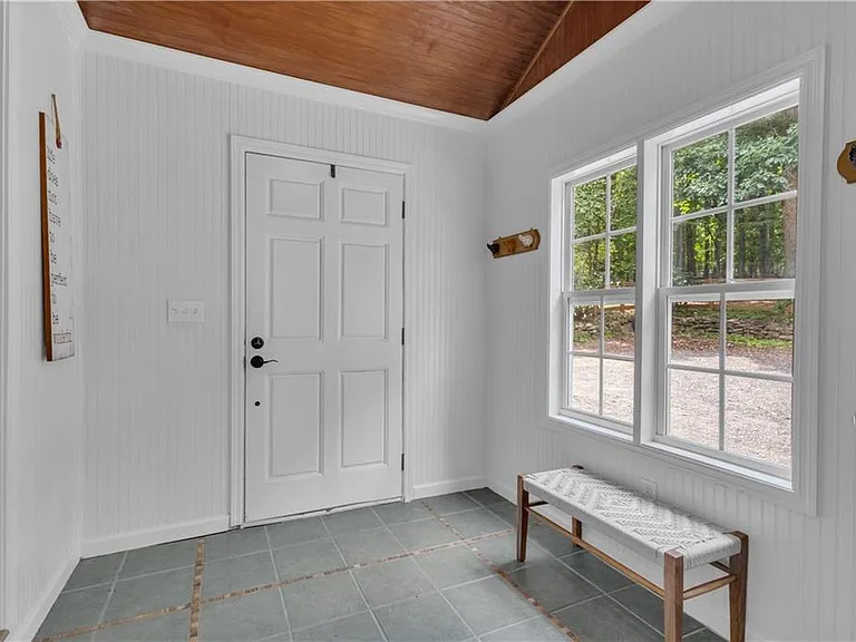 6290 Cascade Palmetto Hwy — Photo 10