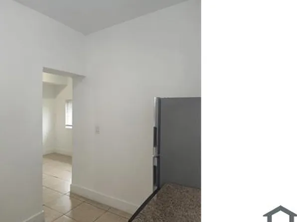 8028 NW 5th Ct, Miami, FL 33150