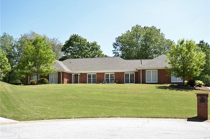 1st image of 4240 Saint Moritz Ct