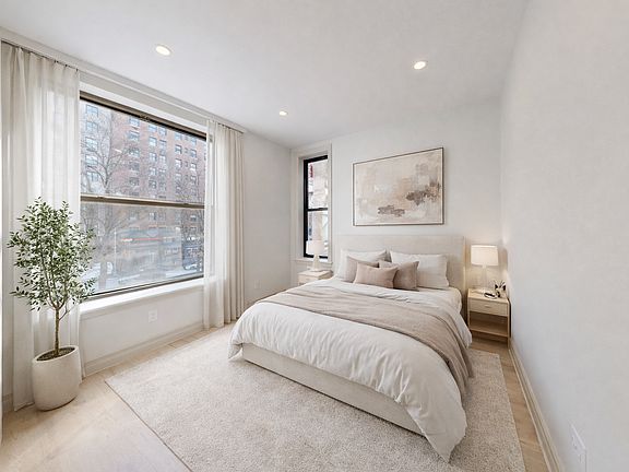 2nd image of 250 W 91st St APT 3B