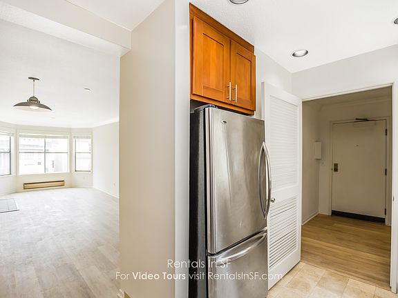 3rd image of 1945 Washington St APT 510