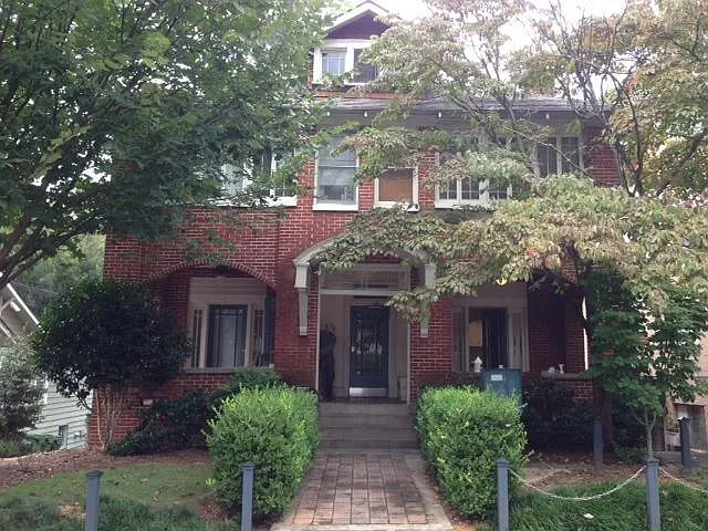 926 Greenwood Ave NE #3 — Photo 2