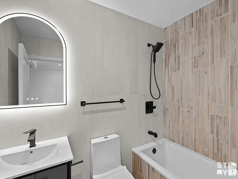 1426 Greene Ave #4F — Photo 7