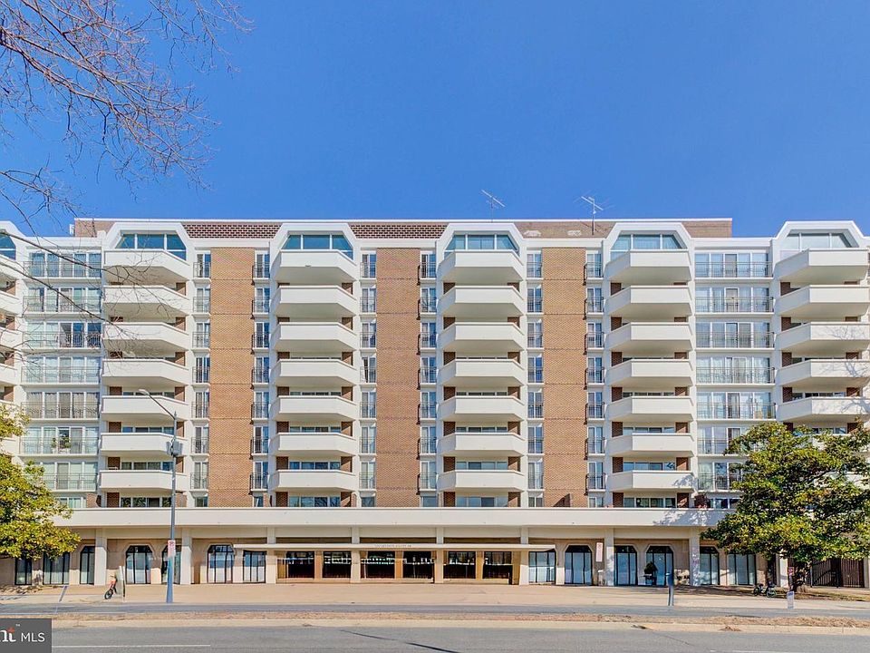 1st image of 700 7th St SW APT 313