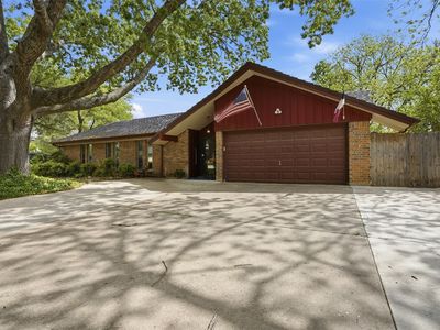 1233 Greenbriar Ln, Cleburne, TX, 76033