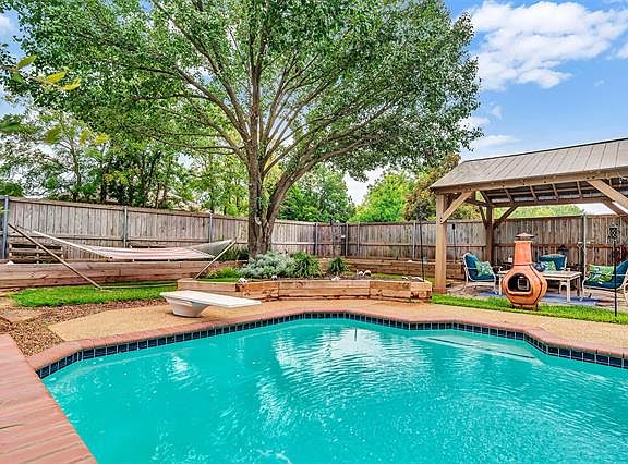 2nd image of 1850 Oak Bend Dr