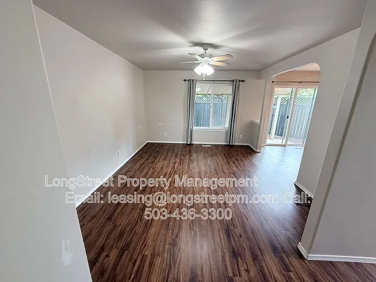1825 SW Easy St — Photo 6