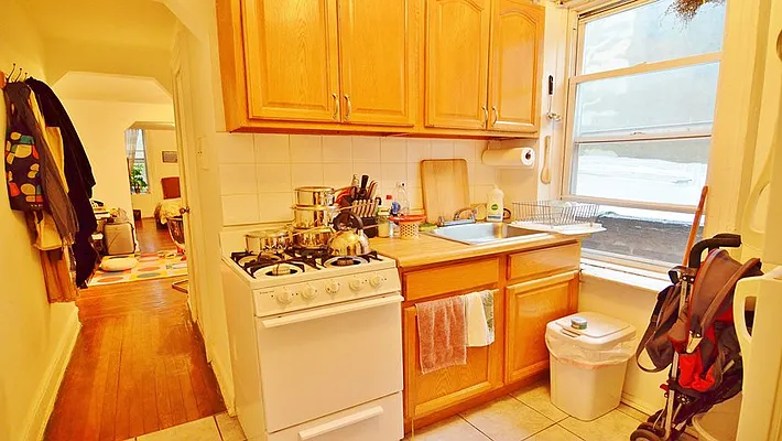 Rented by Park Property Advisors | media 19