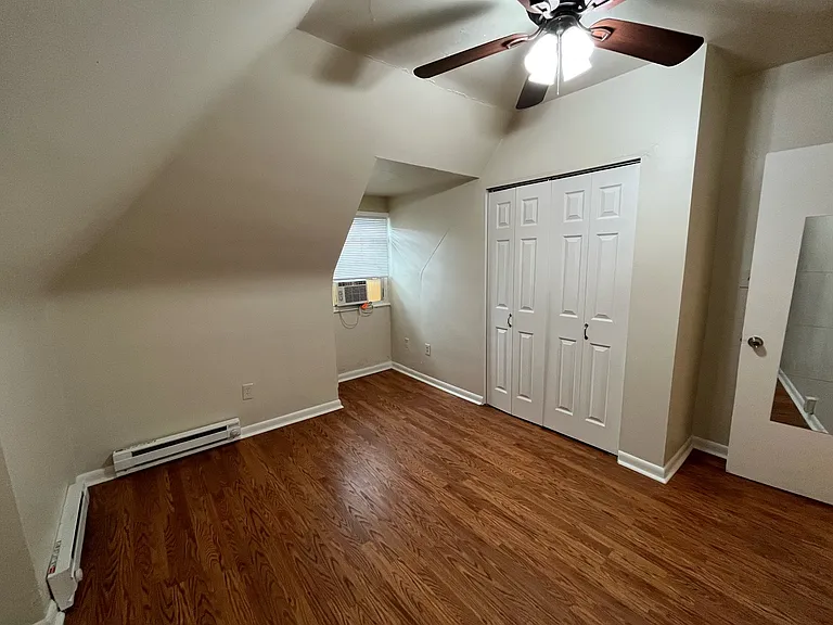 217 Stratford Ave #4 — Photo 7