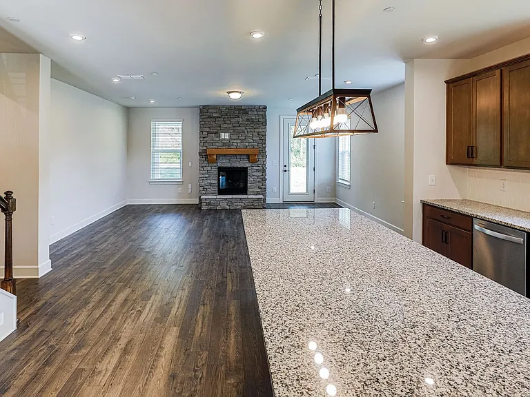 5032 Ozment Dr — Photo 16