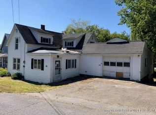 66 Oak St, Presque Isle, ME 04769