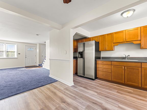5th image of 7907 Saint Monica Dr