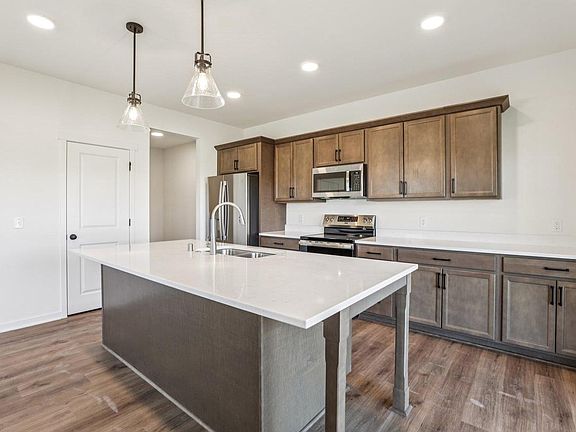 5th image of 3161 Drumlin Ridge Drive