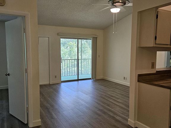 3rd image of 6499 Chasewood Drive #G