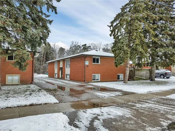 66 Barbara Cres, Kitchener, ON N2M 4N2