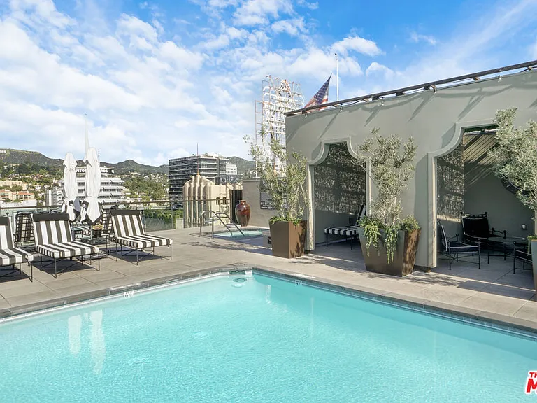 1645 Vine St #1007 — Photo 30