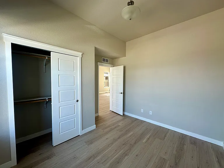 9402 E 58th Pl — Photo 9