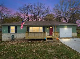 206 E 34th St, Sand Springs, OK 74063