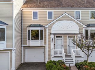 37 Constitution Ln #115, Danvers, MA 01923