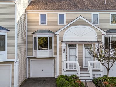37 Constitution Ln #115, Danvers, MA, 01923