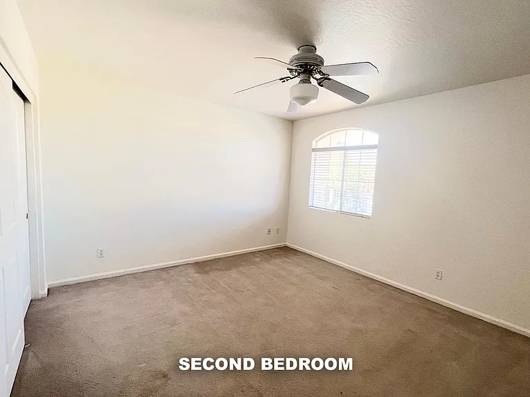 4851 W Oakland St — Photo 12