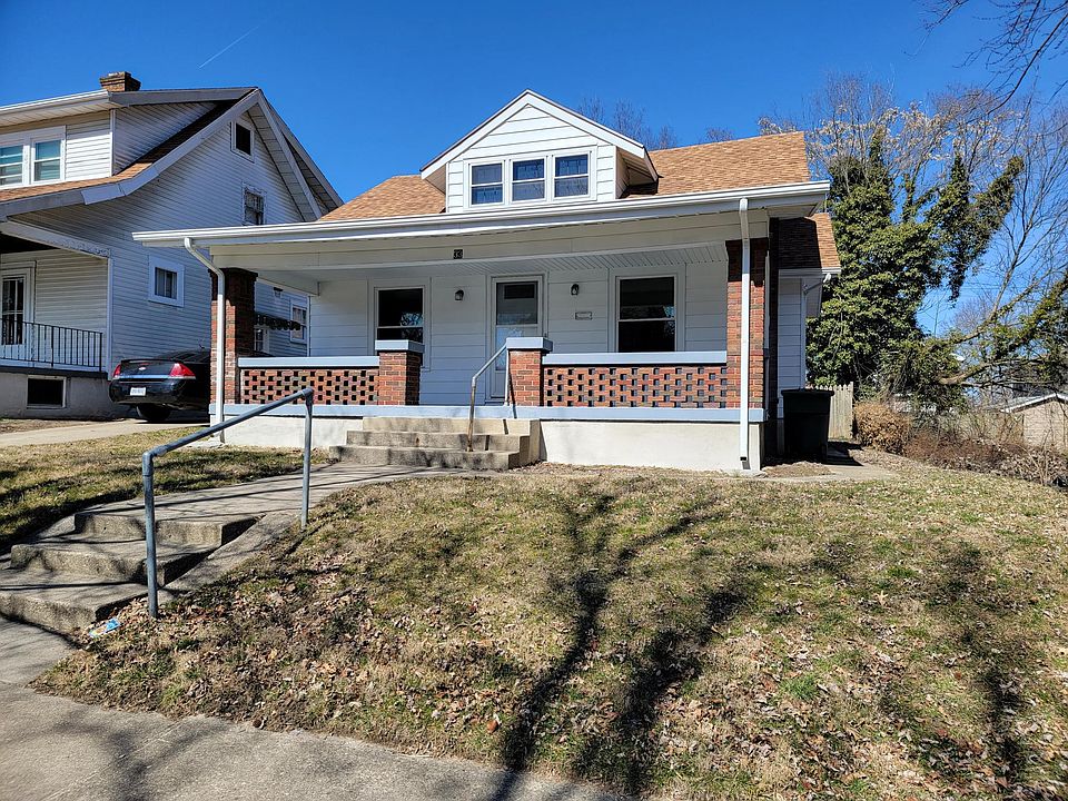 1st image of 33 Maplelawn Dr