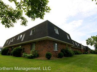 2030 Chateau Ct APT 3, Grafton, WI 53024