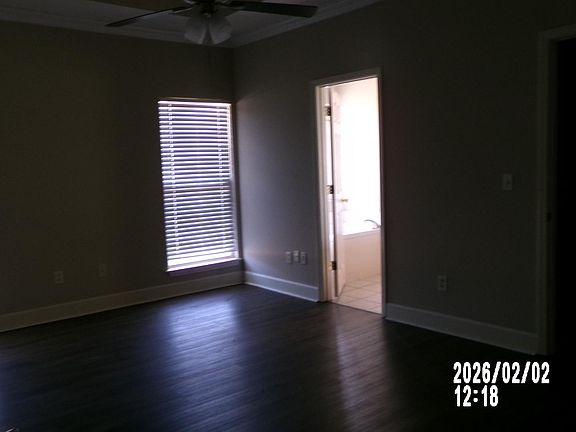 5th image of 233 Fairview Cir