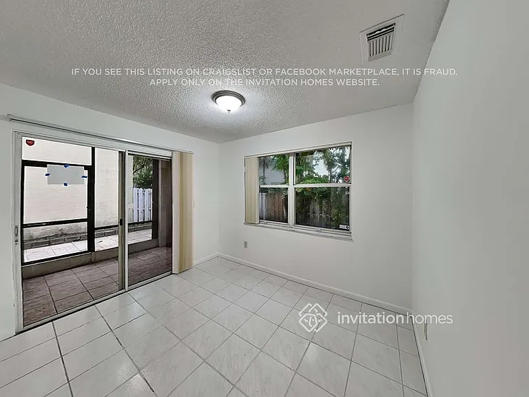 9912 NW 9th Ct — Photo 6