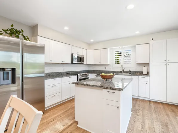 2285 E Creek Rd, Cottonwood Heights, UT 84093