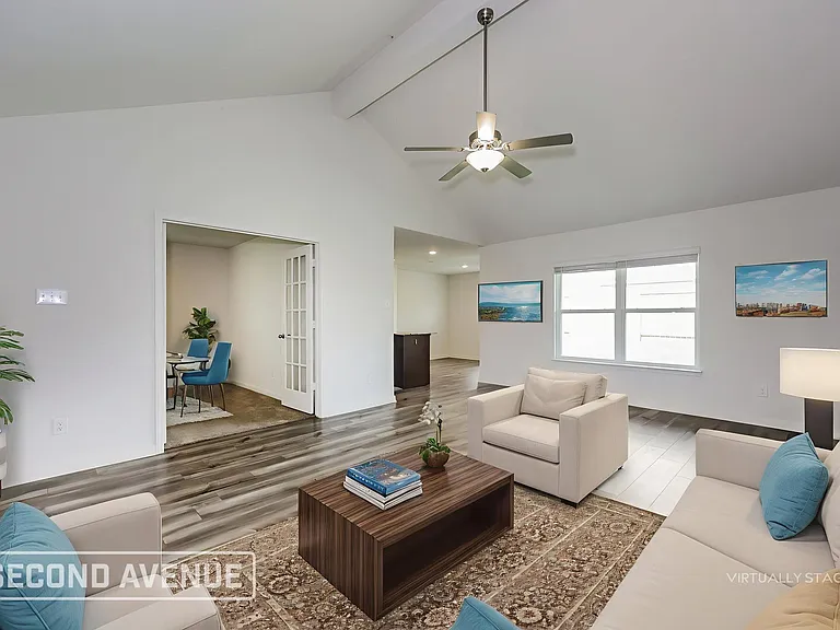1321 Woodwinds Dr — Photo 2