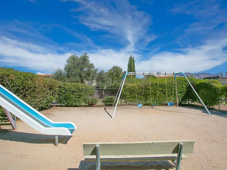 1501 E Prince Rd #B — Photo 8