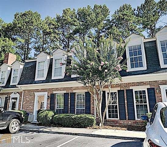1st image of 12 Independence Pl NW