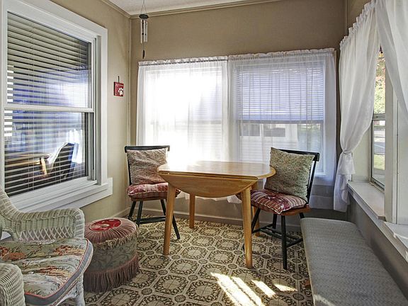 5th image of 1404 Pennoyer Ave