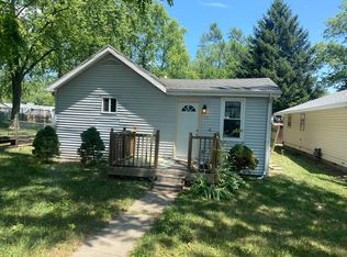 146 S Madison Ave, Bradley, IL 60915