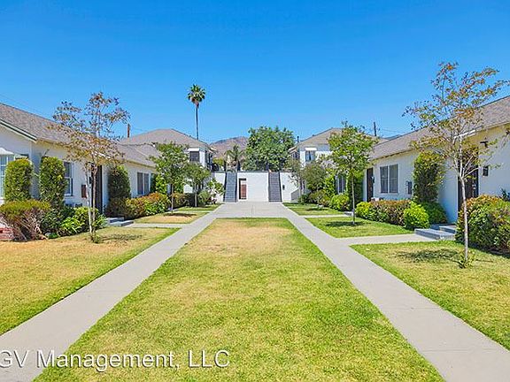 5th image of 747 W Crescent Dr