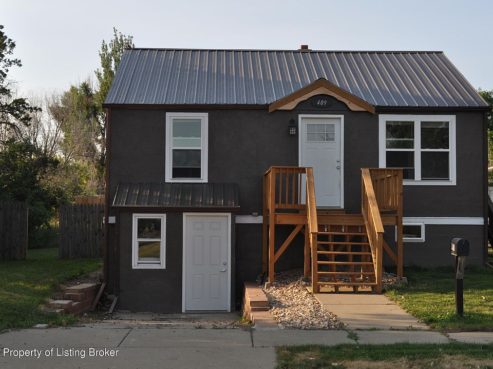 1st image of 409 6th St W