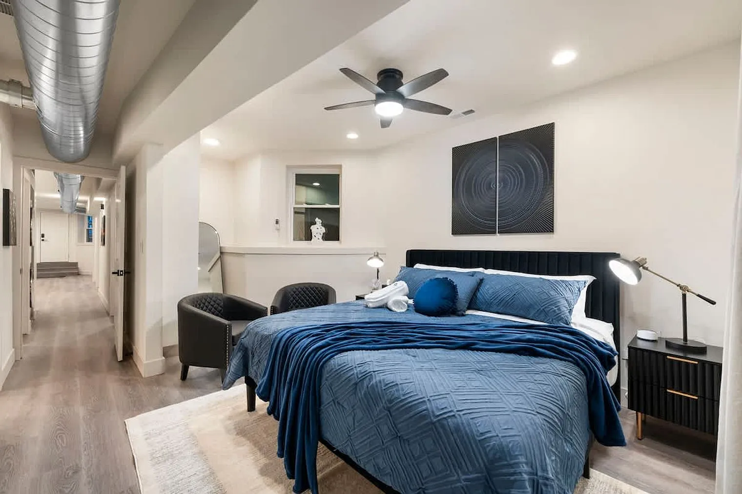 2 bed, 2.0 bath, 1194 sqft, $4,132 — Photo 3